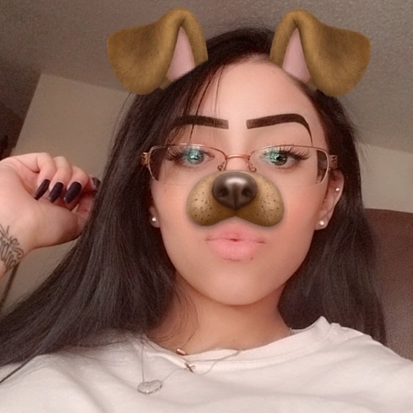 Meet your Posher, Karisma - Picture 1 of 1